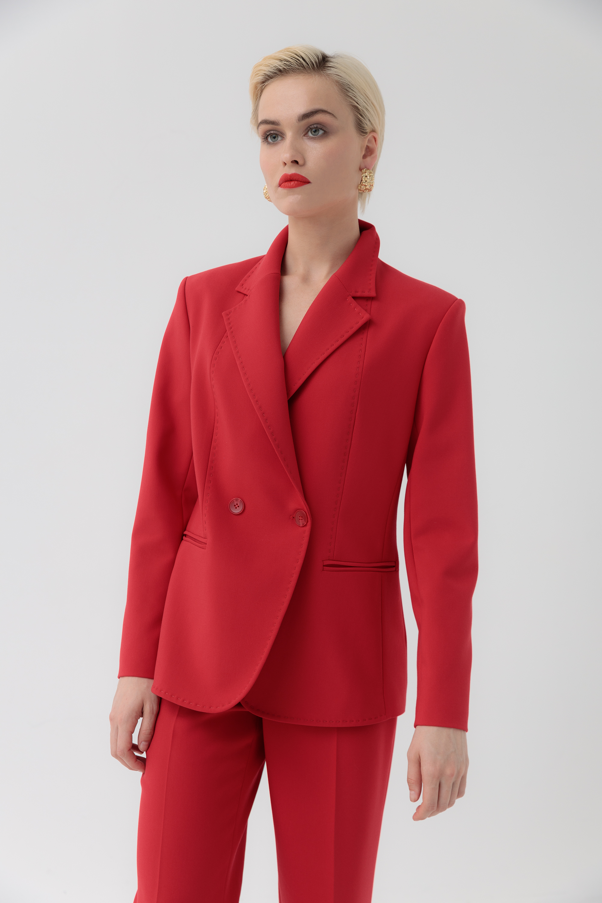 Приталенный двубортный жакет Кьянни