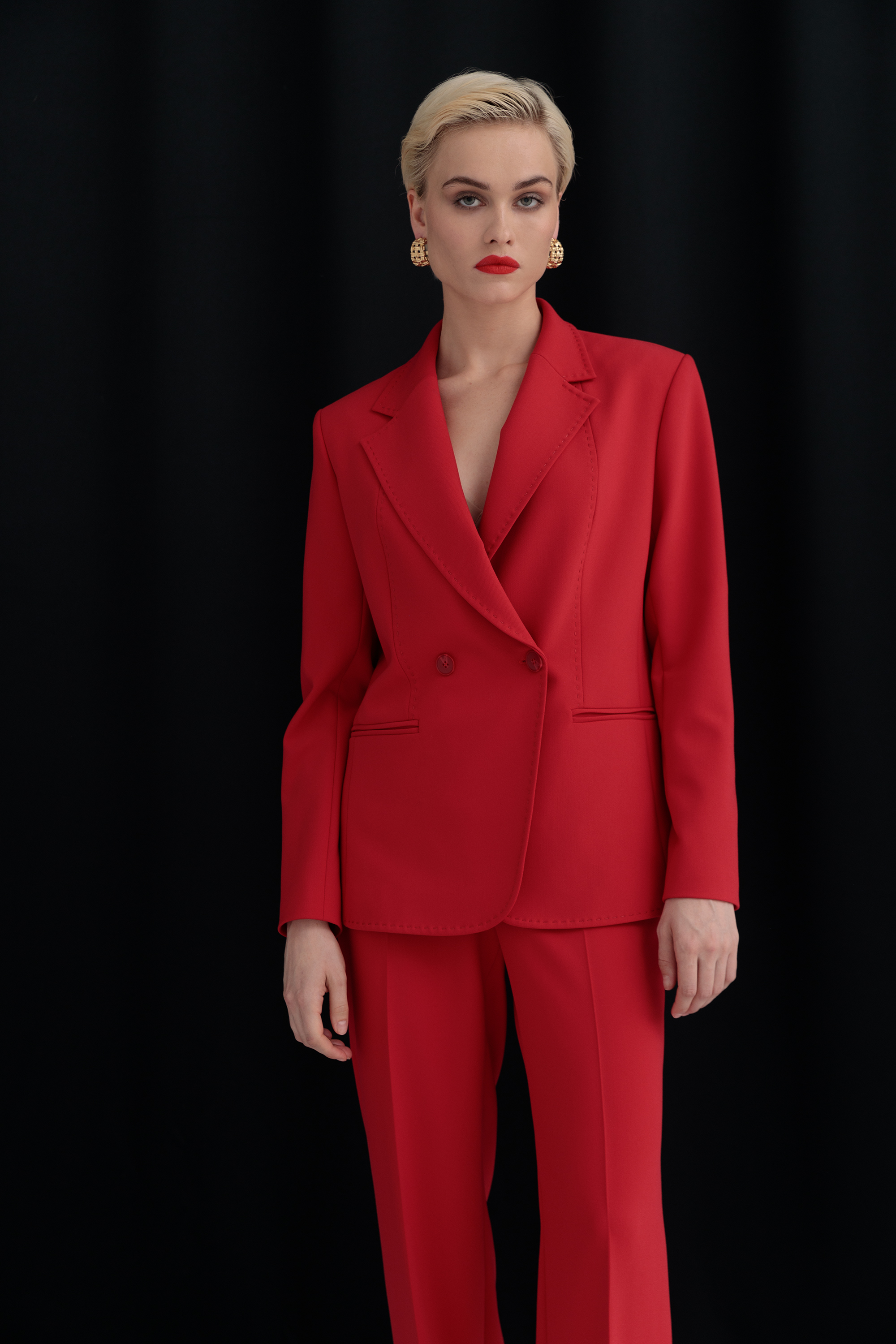 Приталенный двубортный жакет Кьянни