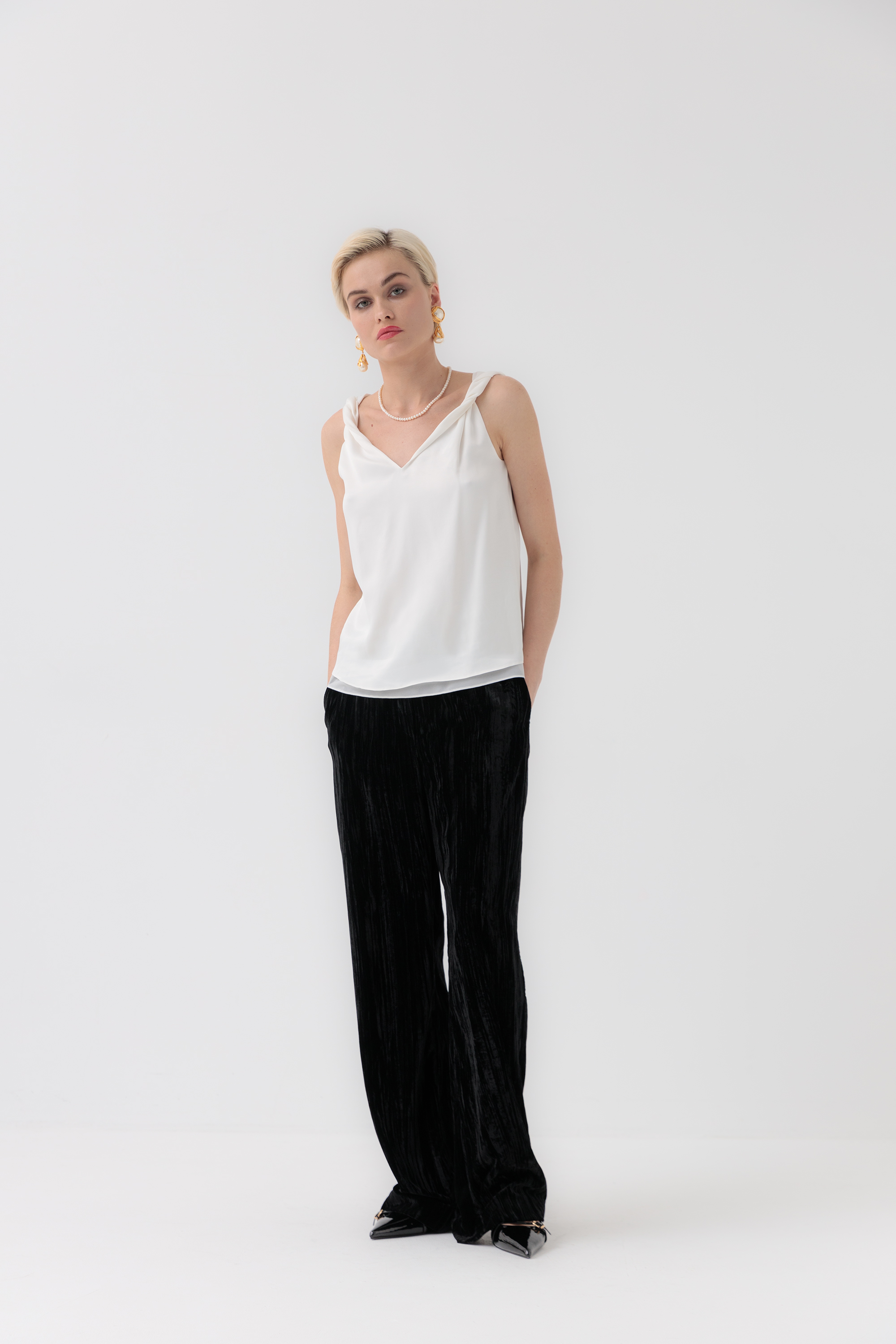 Топ с перекрученными бретелями Стельвио