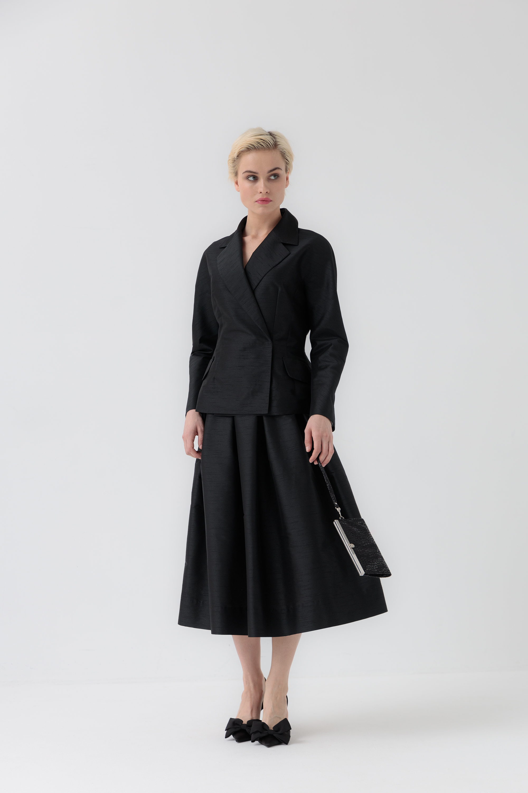 Приталенный жакет Тольфа