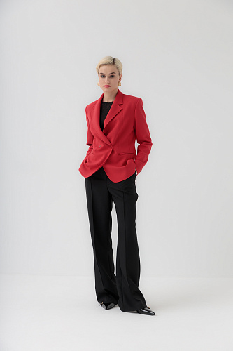 Приталенный двубортный жакет Кьянни